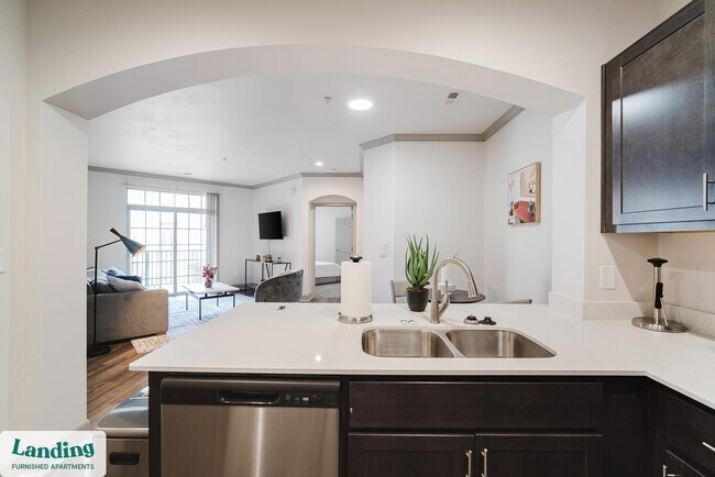 Foto del edificio - 3031 Eden Ave