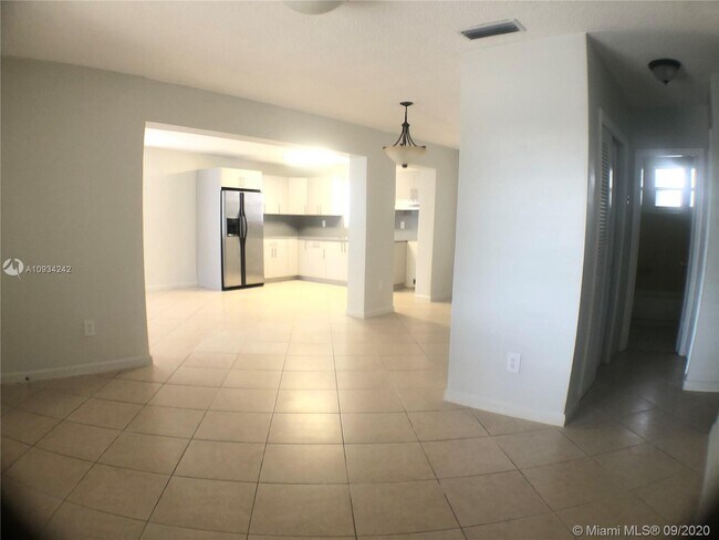 Foto del edificio - 11240 SW 5th Terrace
