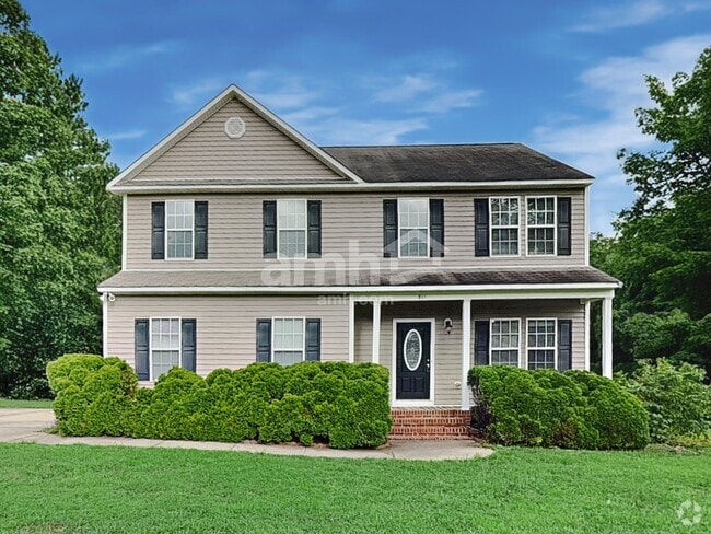 Building Photo - 811 Cedar Creek Dr