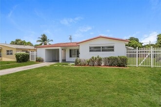 Building Photo - 3611 NW 36th St