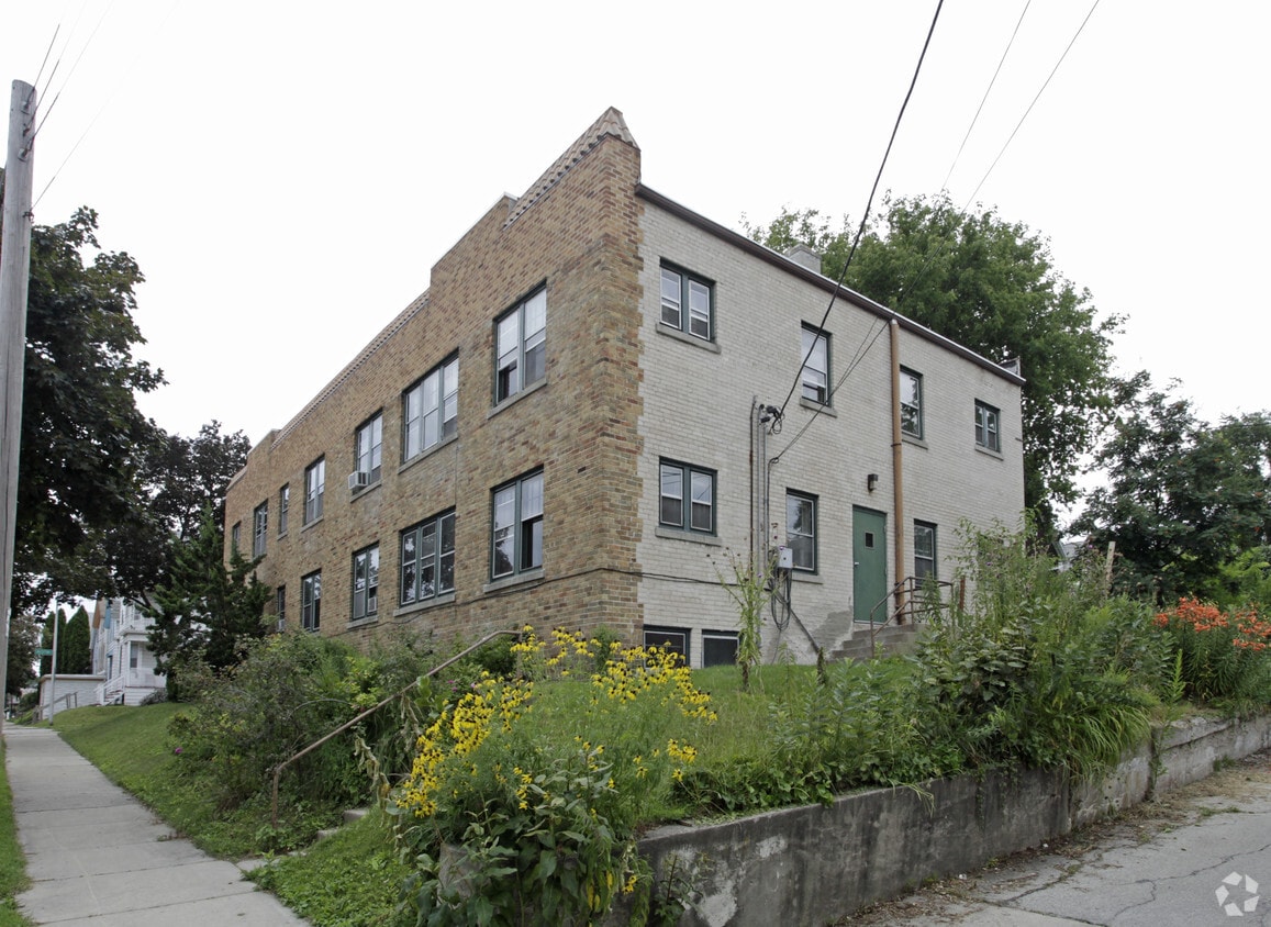 Building Photo - 2405 S Austin St