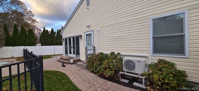 Foto del edificio - 21 Camp Fire Ln