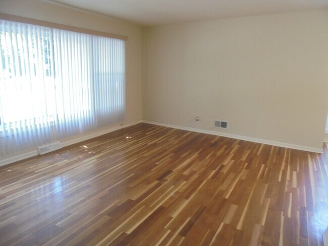 Building Photo - 1301 N Harlem Ave