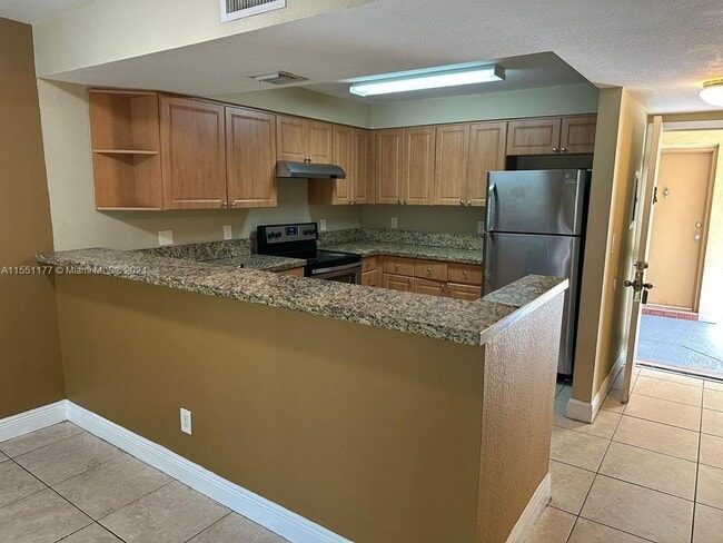 Building Photo - 5020 NW 79th Ave