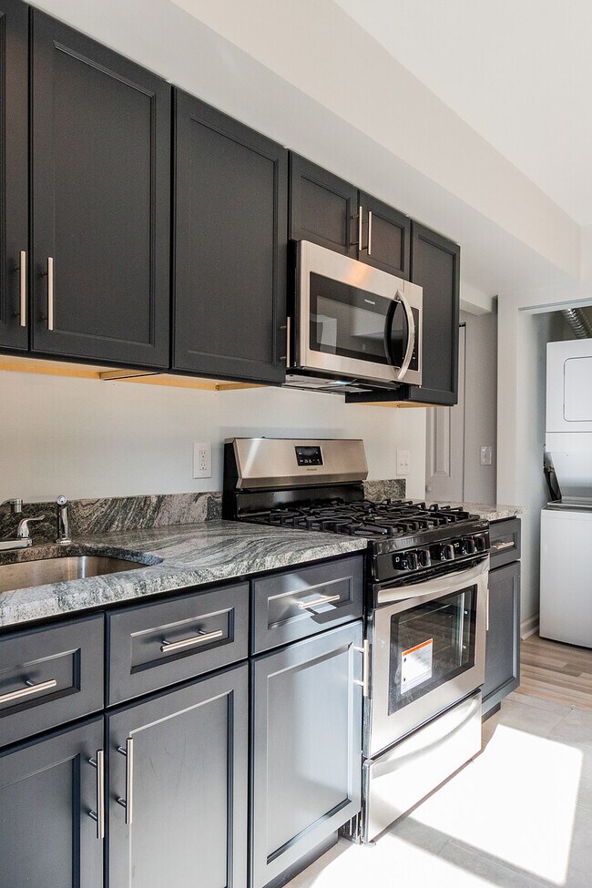 Foto del edificio - 529 16th St NE