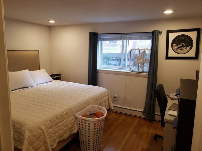 Foto del edificio - 2-bed on GL-B (SEPT)