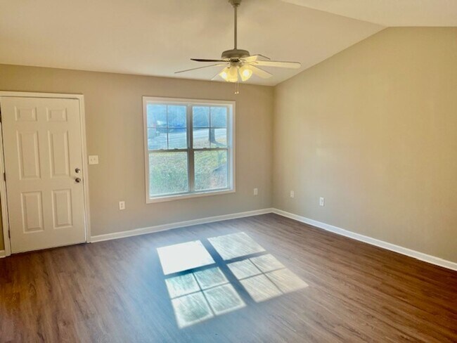 Foto del edificio - Brookstone Dr #1 &amp; #3