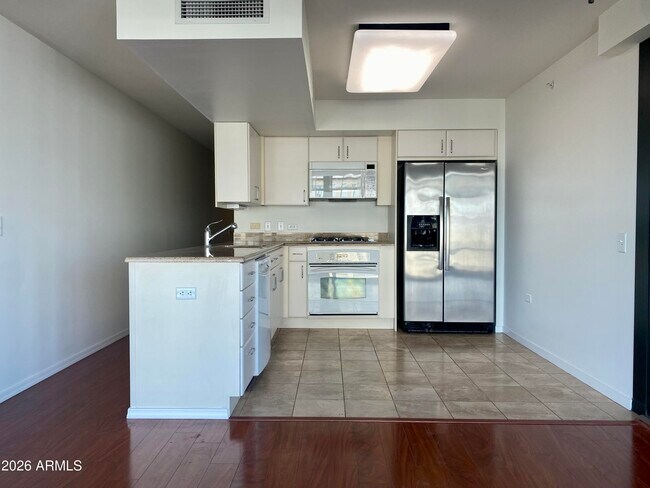 Foto del edificio - 4808 N 24th St