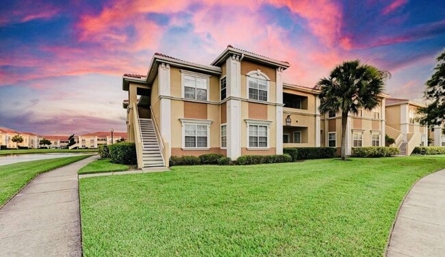 Building Photo - 1110 Villagio Cir