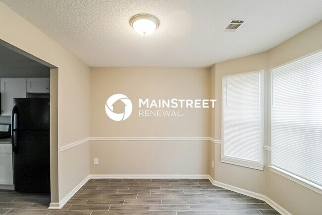 Foto del edificio - 4 Bedroom Pet-Friendly Home in DECATUR, GA with Main Street Renewal
