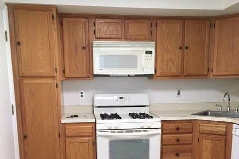 Cocina - 9 Gallo Ct
