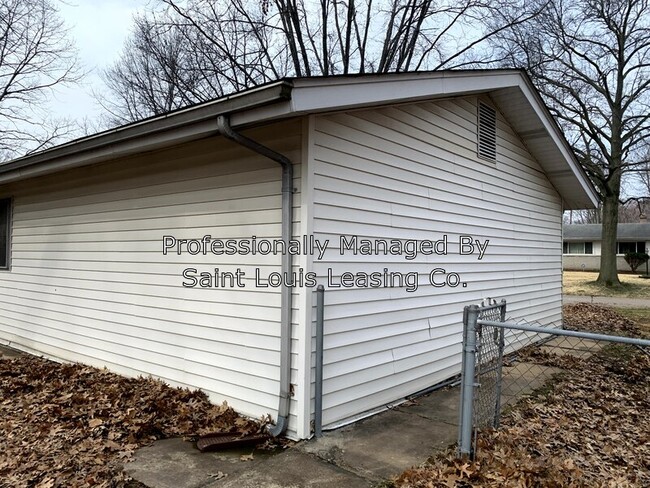 Building Photo - 11558 Joslyn Ct