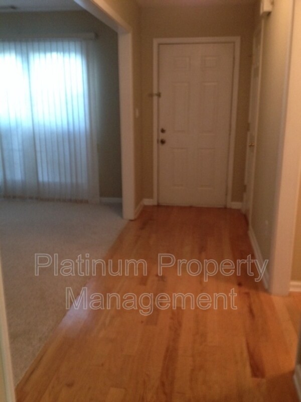 Building Photo - 1020 Twin Brook Ct NW