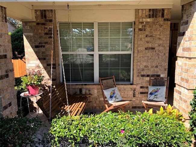 Foto del edificio - 4611 Pin Oak Creek Ln