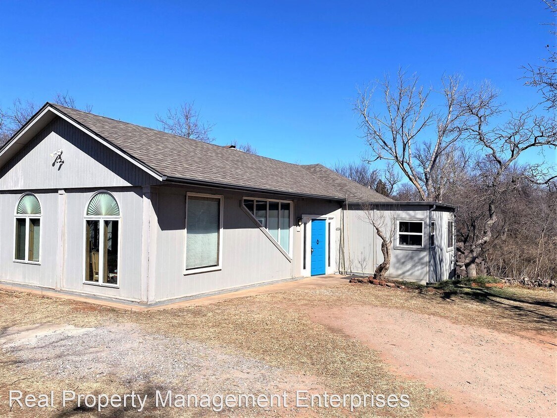 Primary Photo - 3 br, 2.5 bath House - 4330 N Lindsey Ave