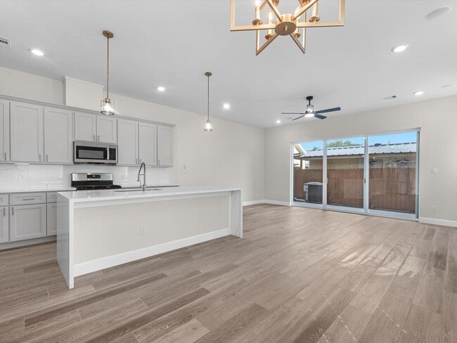 Foto del edificio - 603 N Milby St