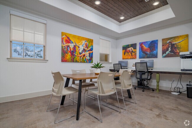 Centro de negocios - Kallison Ranch Apartments
