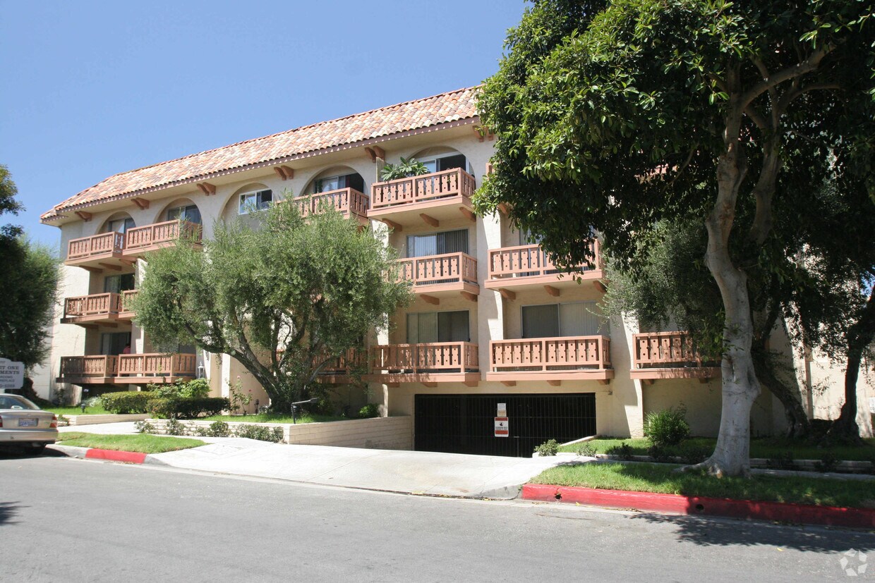 Chateau Apartments Torrance, CA