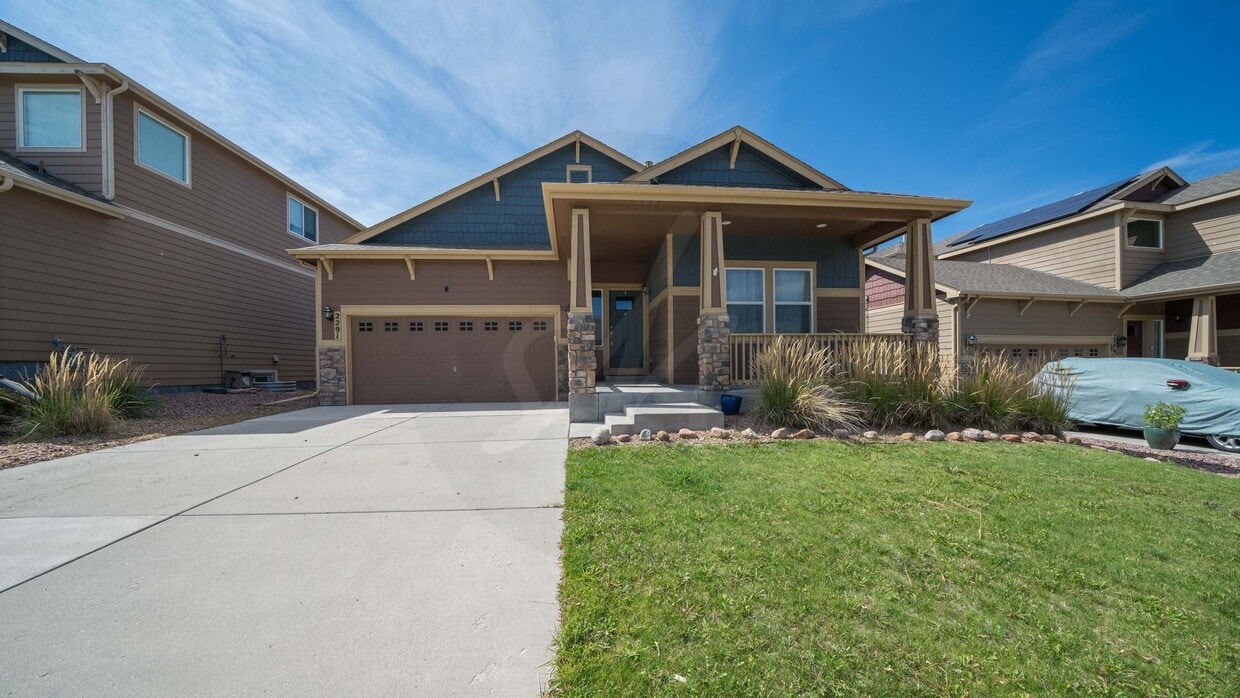 Foto principal - Immaculate Rancher in Spring Creek Neighbo...