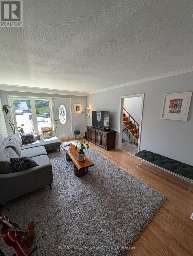 Building Photo - 455 Blackthorn Ave