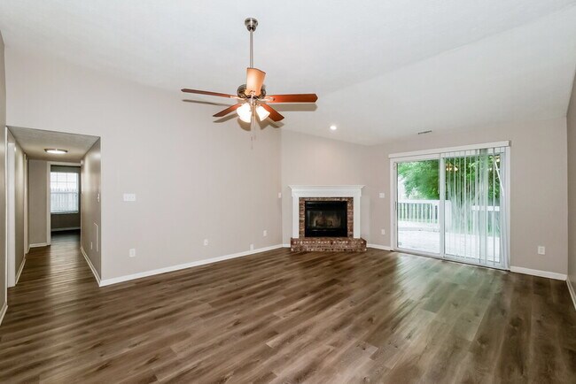 Building Photo - 5507 Old Barn Dr
