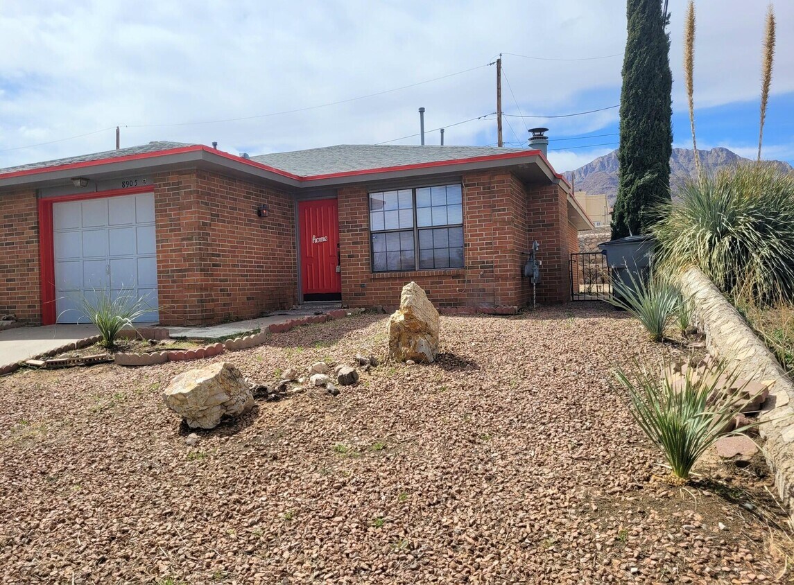 Primary Photo - 8905 Leo St