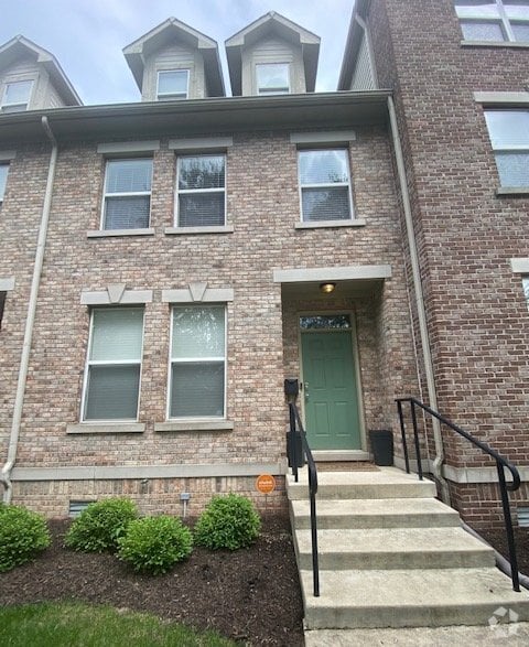 Building Photo - 2413 N Park Ave