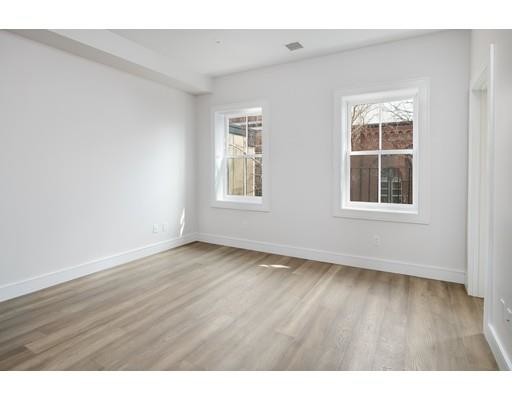 Building Photo - 320 Shawmut Ave