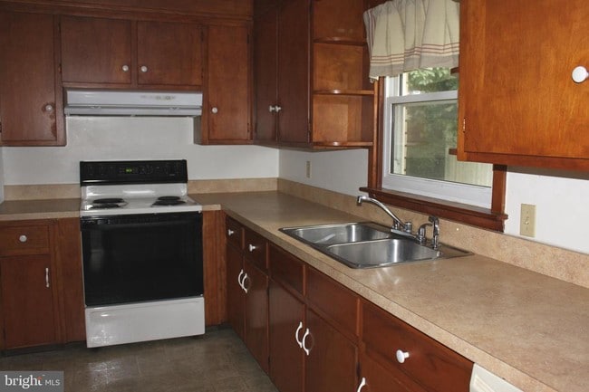 Building Photo - 13404 Wolfsville Rd