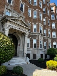 Building Photo - 1175 Boylston St
