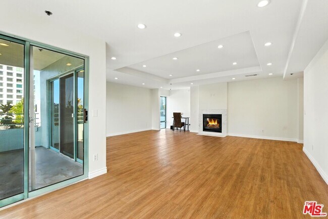 Foto del edificio - 10336 Wilshire Blvd