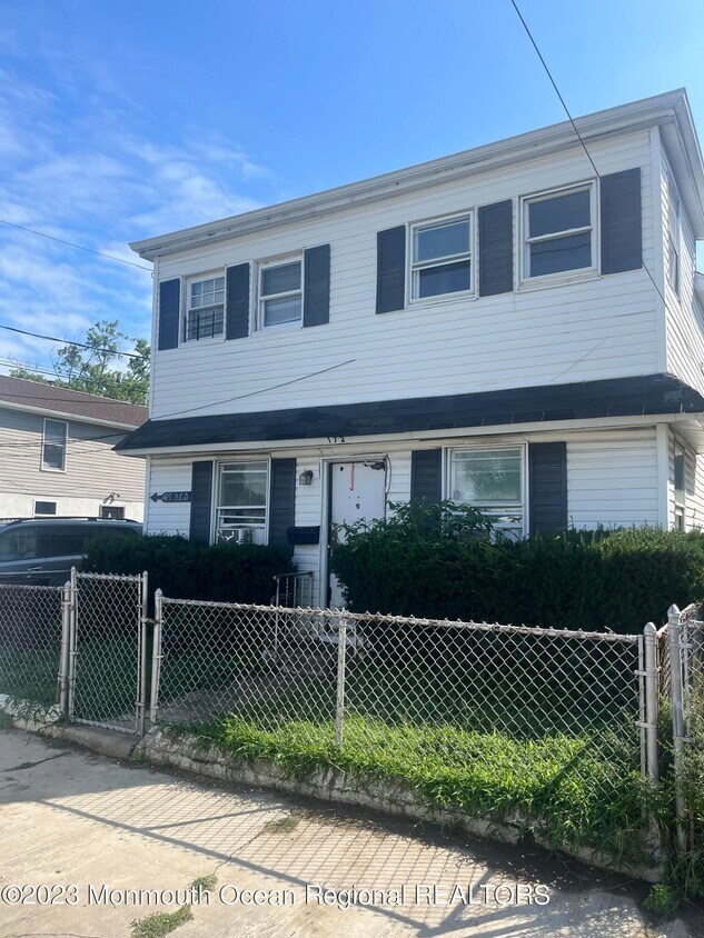 172 Carr Ave Unit D, Keansburg, NJ 07734 Room for Rent in Keansburg