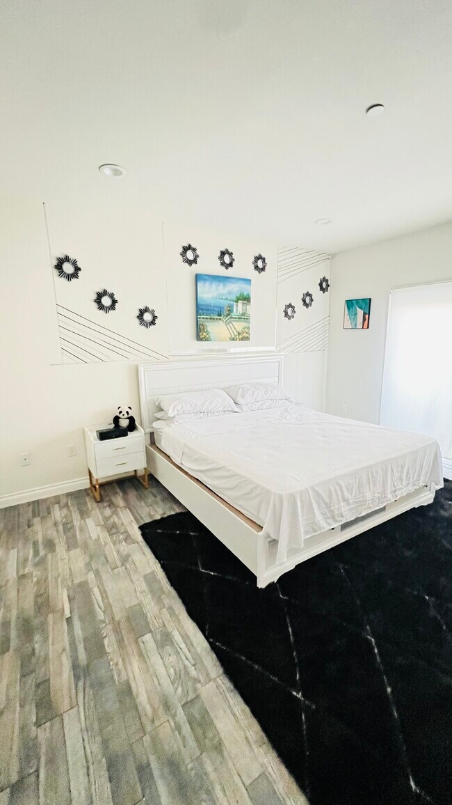 Foto del edificio - 909 Oakwood St