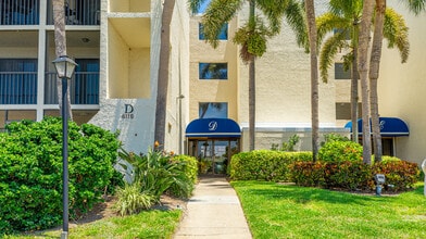 Building Photo - 6116 43rd St W