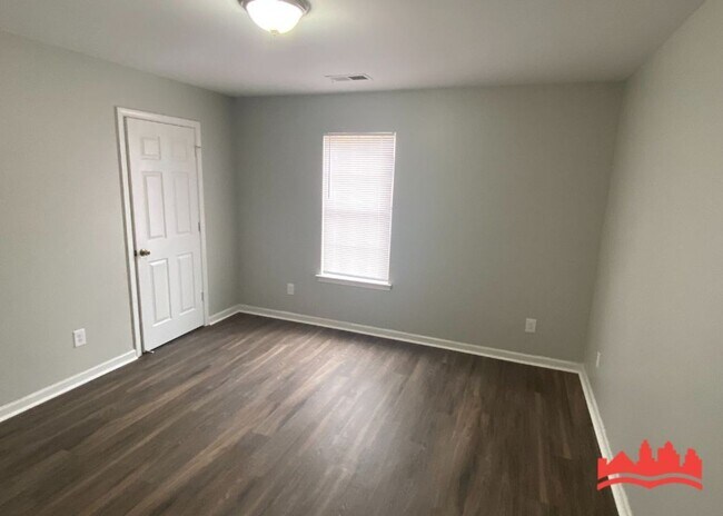 Foto del edificio - 3932 Oak Branch Cir E