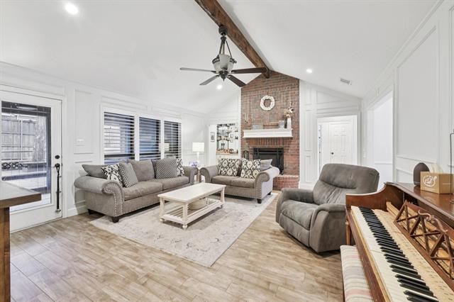 Building Photo - 2161 Steeplewood Dr