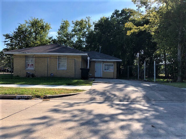 Foto del edificio - 10830 Fairland Dr