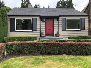 Primary Photo - Beautifully Remodeled Laurelhurst Home Wit...