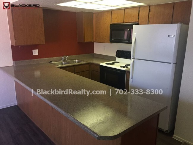 Building Photo - 5054 Kell Lane - Unit 123  Las Vegas