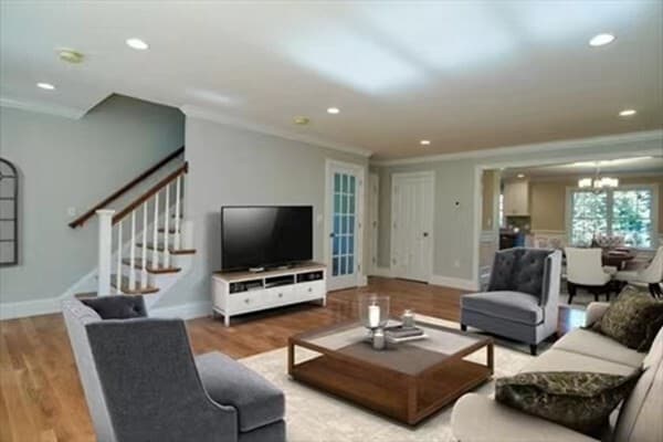 Building Photo - 281 W Central St