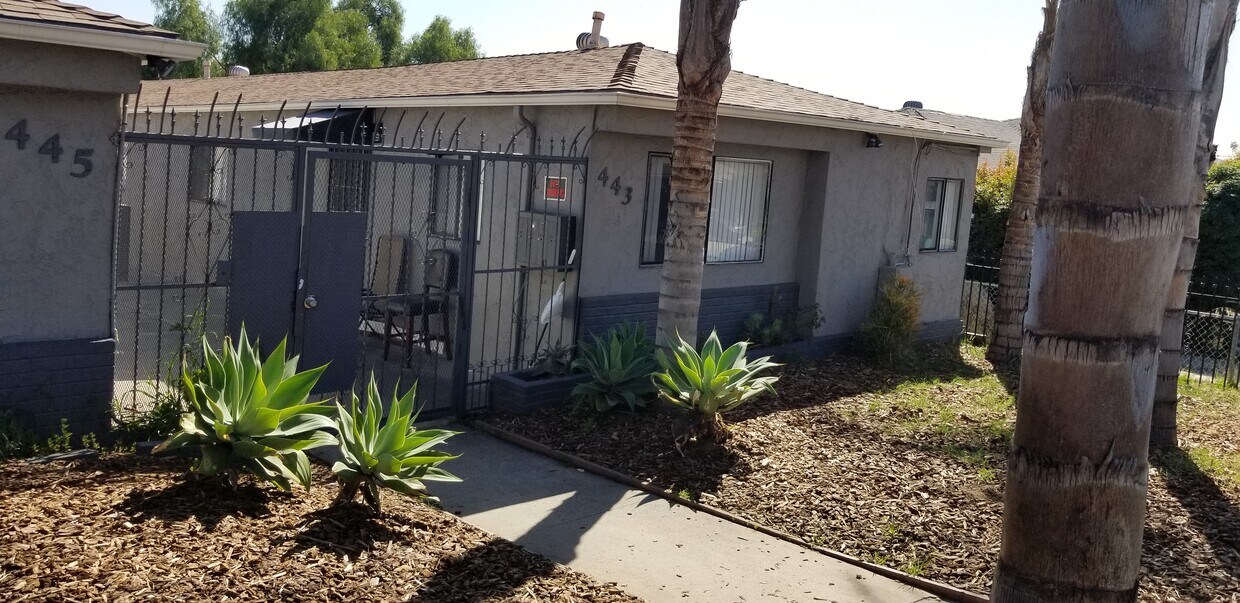 Building Photo - 443 47th St