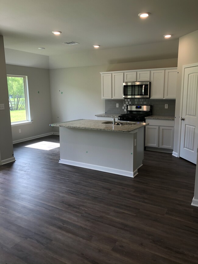 Foto del edificio - 28384 Longfellow Ln