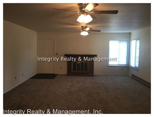 Building Photo - 16634 E Kent Dr