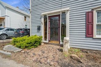Building Photo - 92 Walworth St