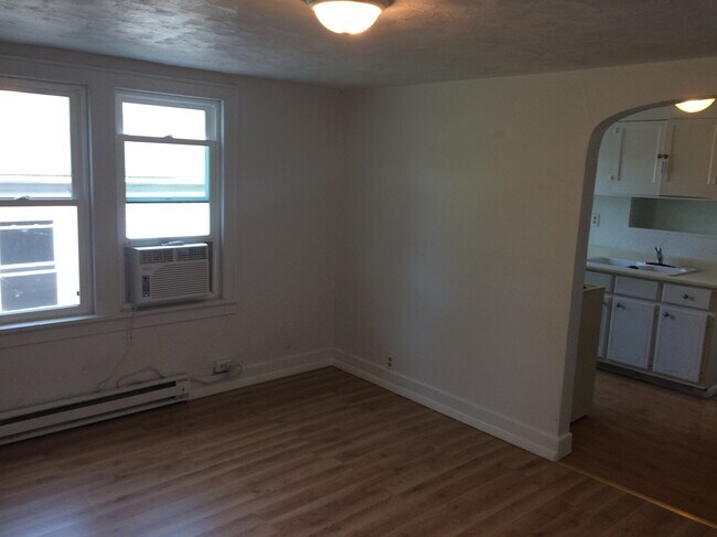 Foto del edificio - 518 W Edwards St