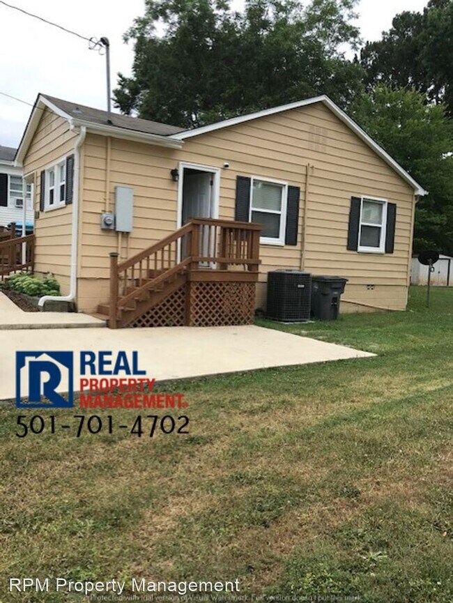 Building Photo - 3 br, 1 bath House - 417 Woodlawn Ave