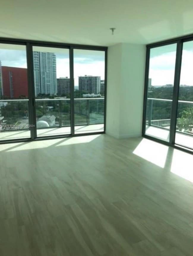 Building Photo - 1300 S Miami Ave