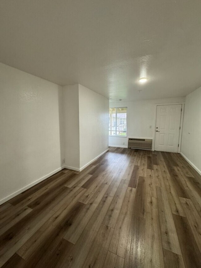 Foto del edificio - Nice studio apartment *ALL utilities included