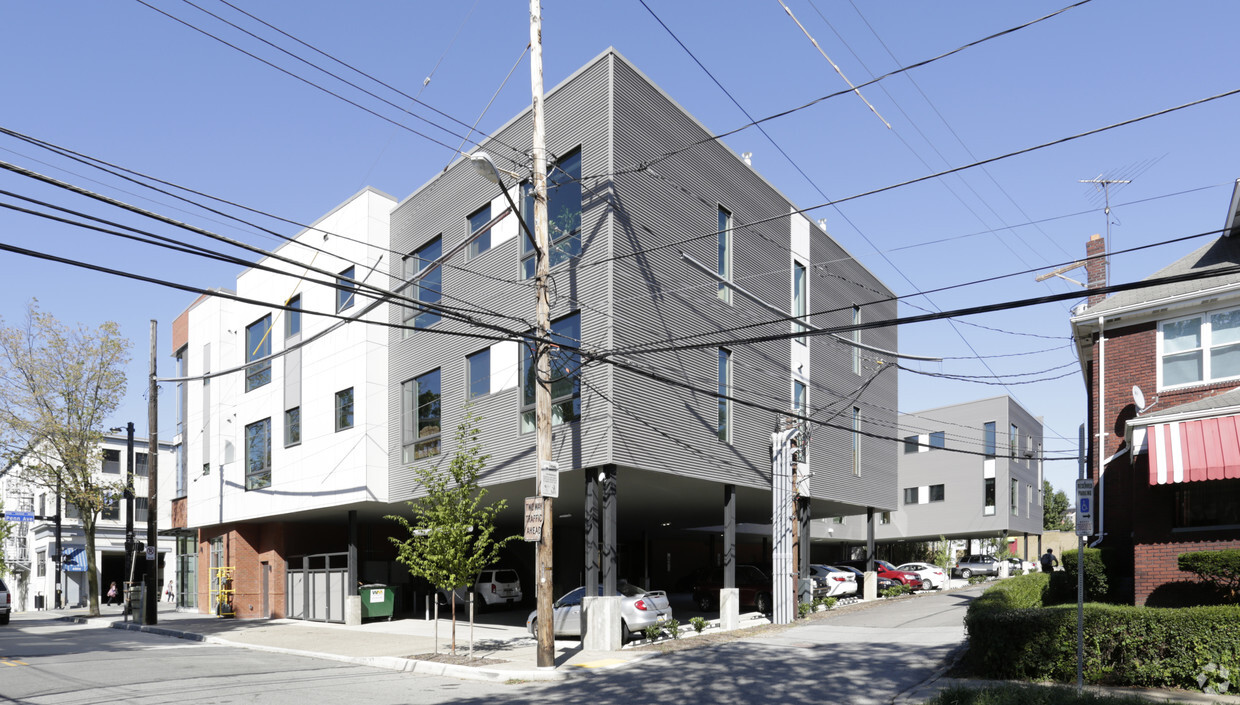 Building Photo - Penn Mathilda