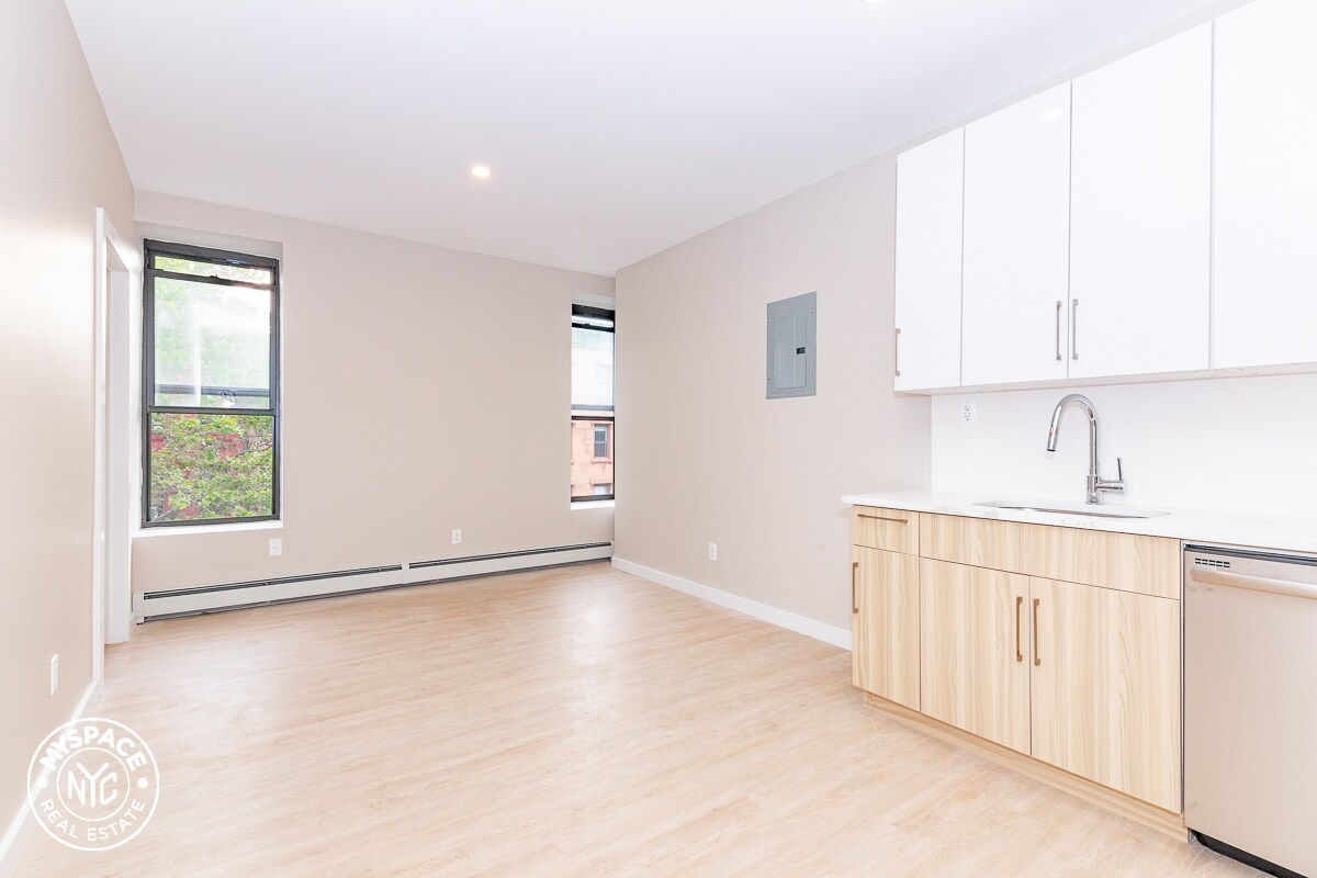 654 Putnam Ave, Brooklyn, NY 11221 Room for Rent in Brooklyn, NY